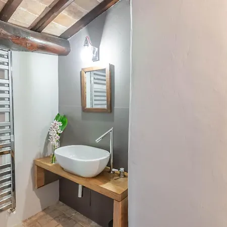 Respiro Umbria, 1500s With Unique Biopool Сполето
